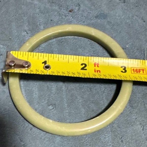 3 piece acrylic bracelet set - Picture 7 of 12